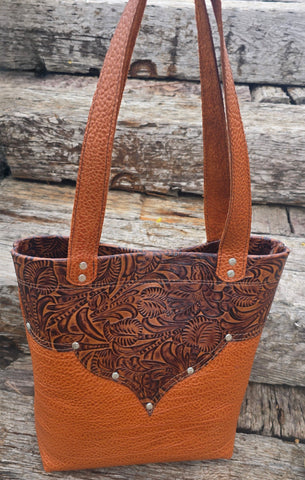 Travelin Sally Oak Blossom